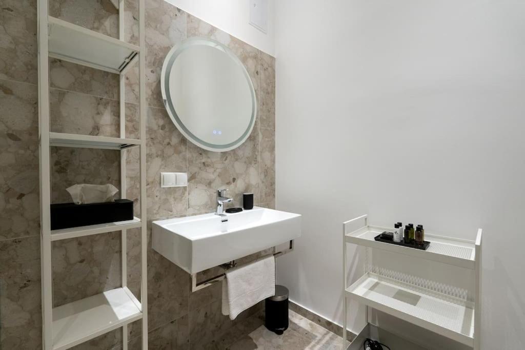 Artful 1Br Suite, City Nearby By Hm ウィーン エクステリア 写真