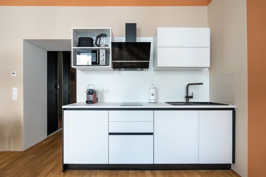 Artful 1Br Suite, City Nearby By Hm ウィーン エクステリア 写真